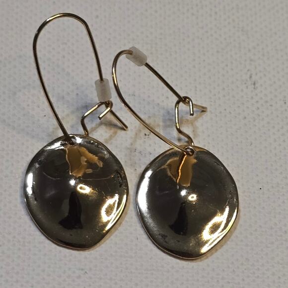 Robert Lee Morris Hammered Gold Tone Earrings New - Picture 1 of 6